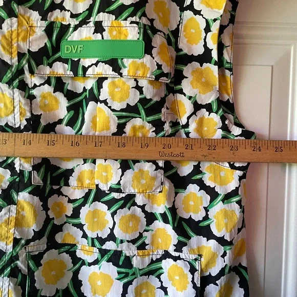 🎯50% OFF! DVF X Target Nylon Packable Poppy Jacket Vest - Picture 4 of 6